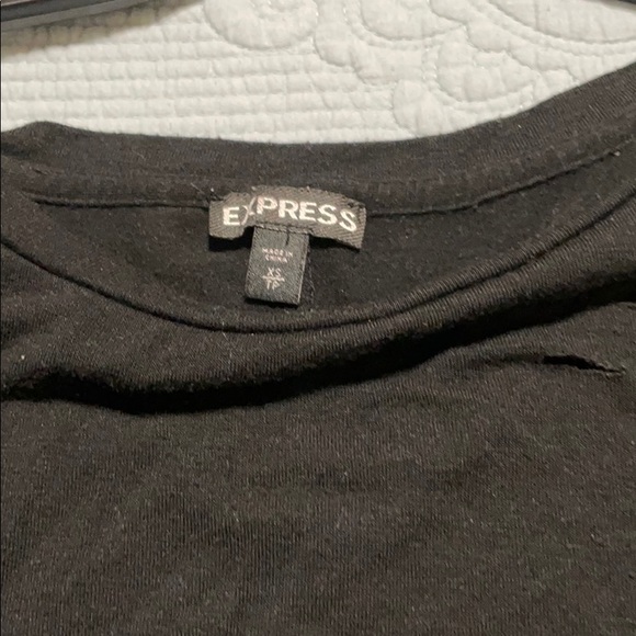 Crew neck shirt with distressed holes - Picture 9 of 9